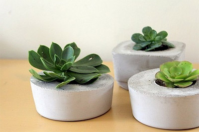 Concrete plant pots