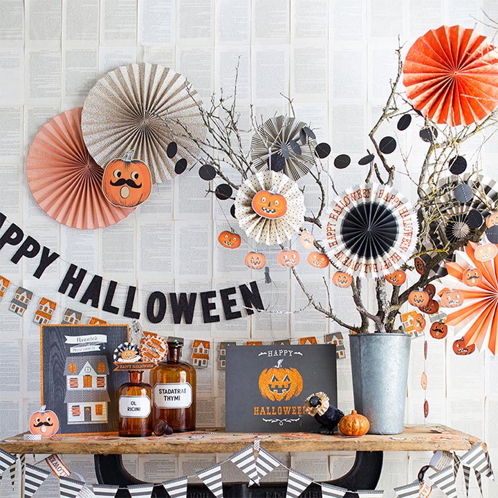 Simple Halloween Decorating Ideas for Your Home or Office