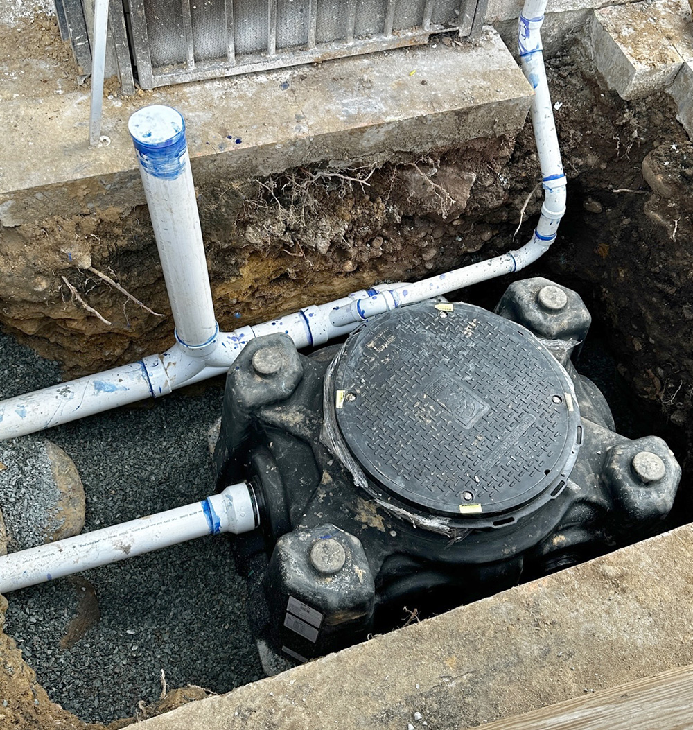 Grease Trap Installed in Small Restaurant