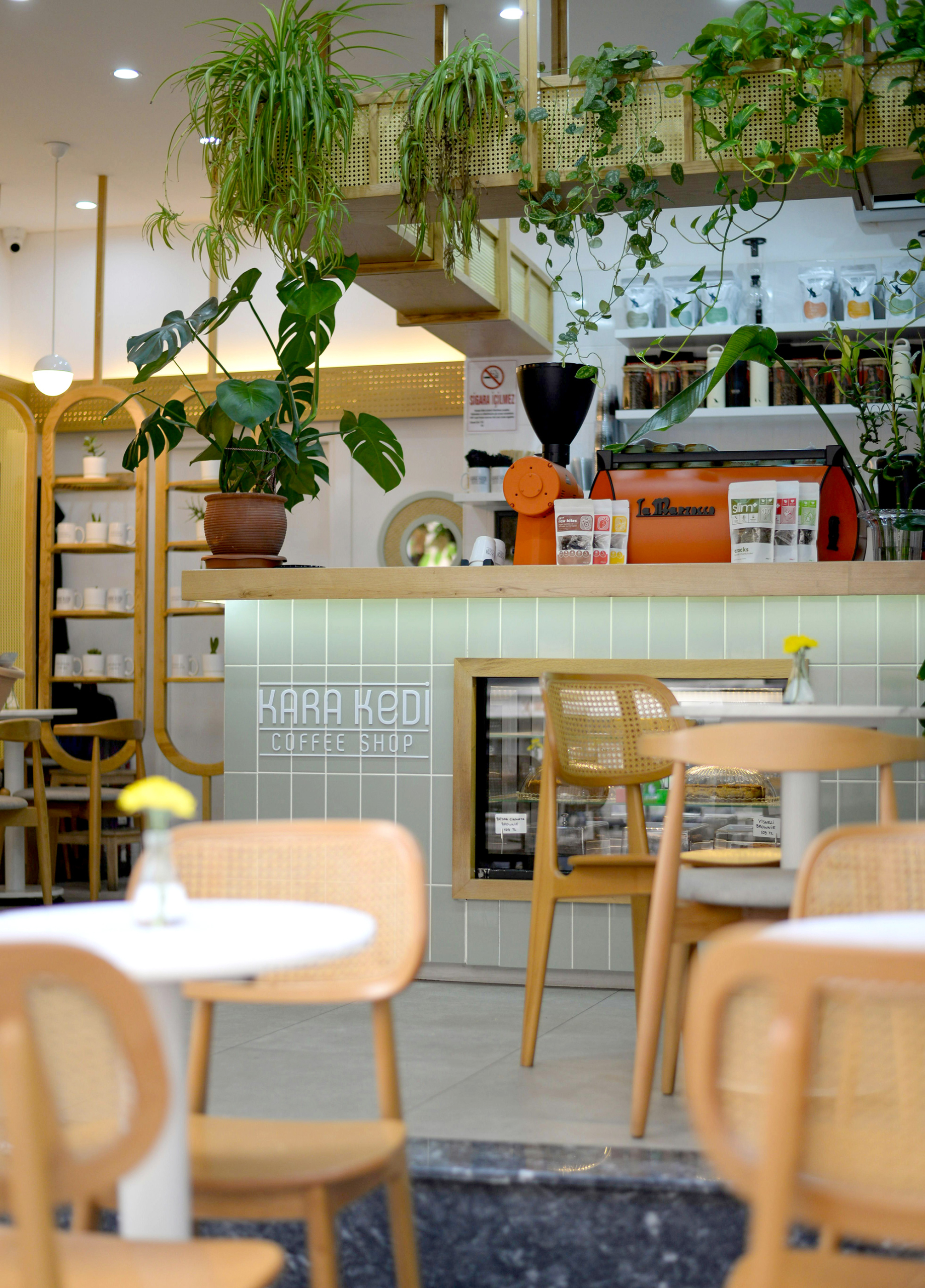 40 Beautiful Coffee Bar Ideas That Make Brewing the Perfect Cup Easier, image size:1838x2560