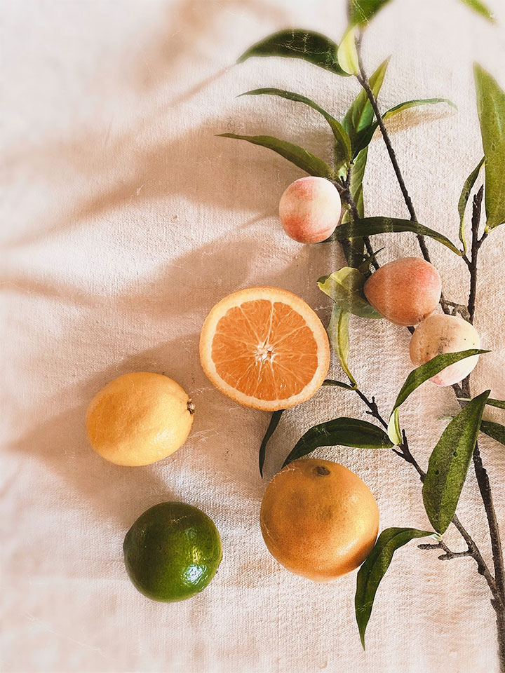 Citrus and herbs scent for a perfect restaurant ambiance.