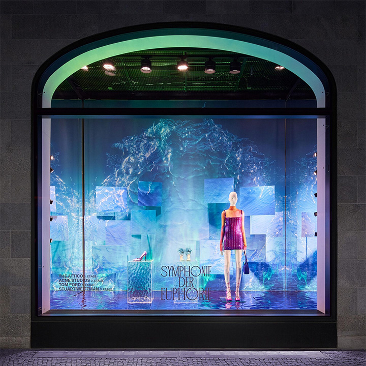 Artistic store window display using relective panel sheets.