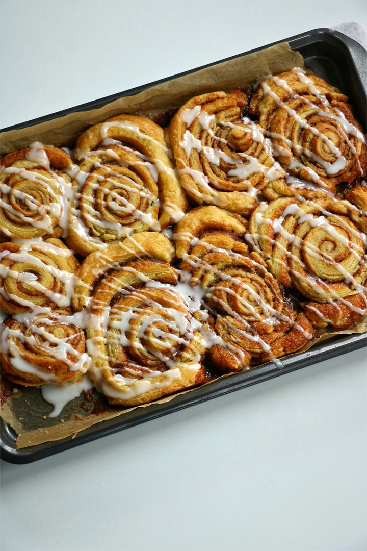 Cinnamon roll aroma for bakeries.