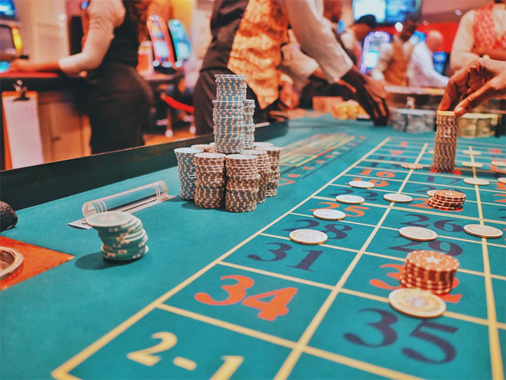 Use of aroma in marketing at a casino.